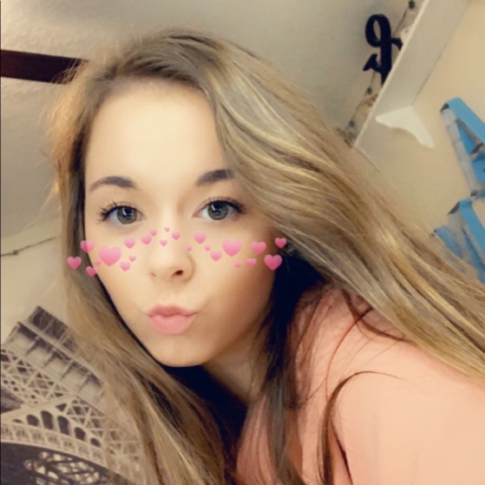 Meet your Posher, Anna